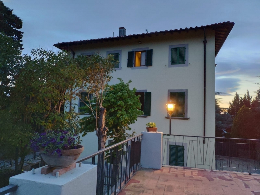 PLUG & STAY - Villa il Baccano                -                Fiesole Firenze